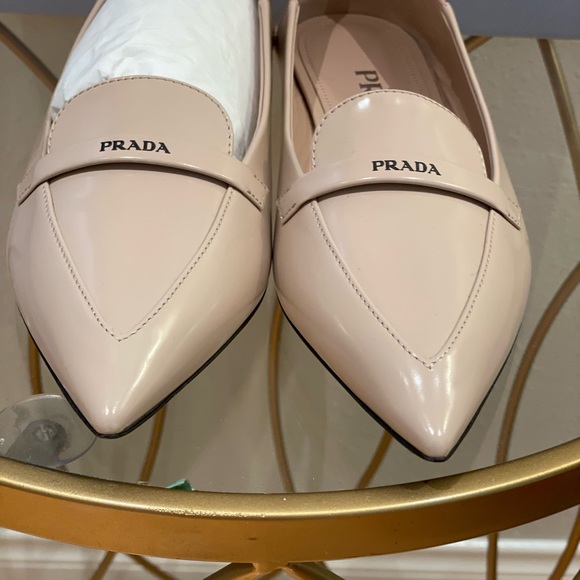 Prada flats - Picture 2 of 5